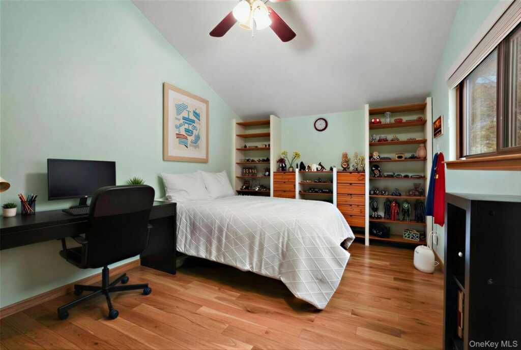 8 Talcott Road, Rye, NY 10573 - Photo 16 of 24