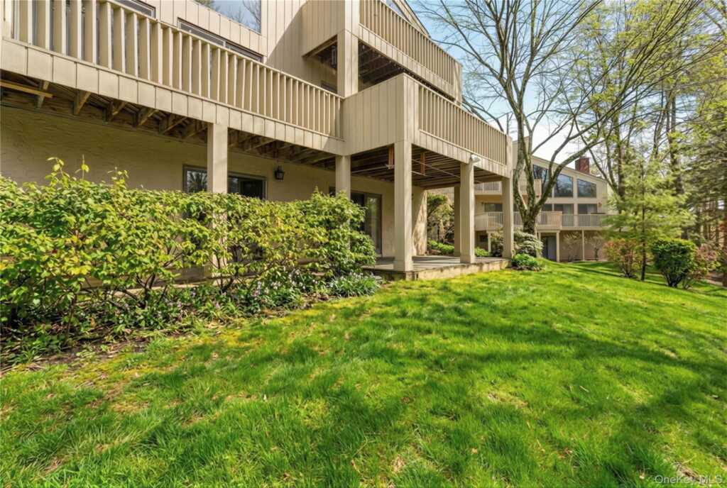 8 Talcott Road, Rye, NY 10573 - Photo 20 of 24