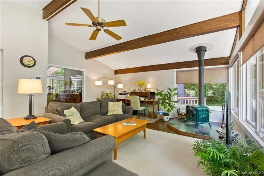 14 Marlene Court, Rye, NY 10580 - Photo 6 of 26