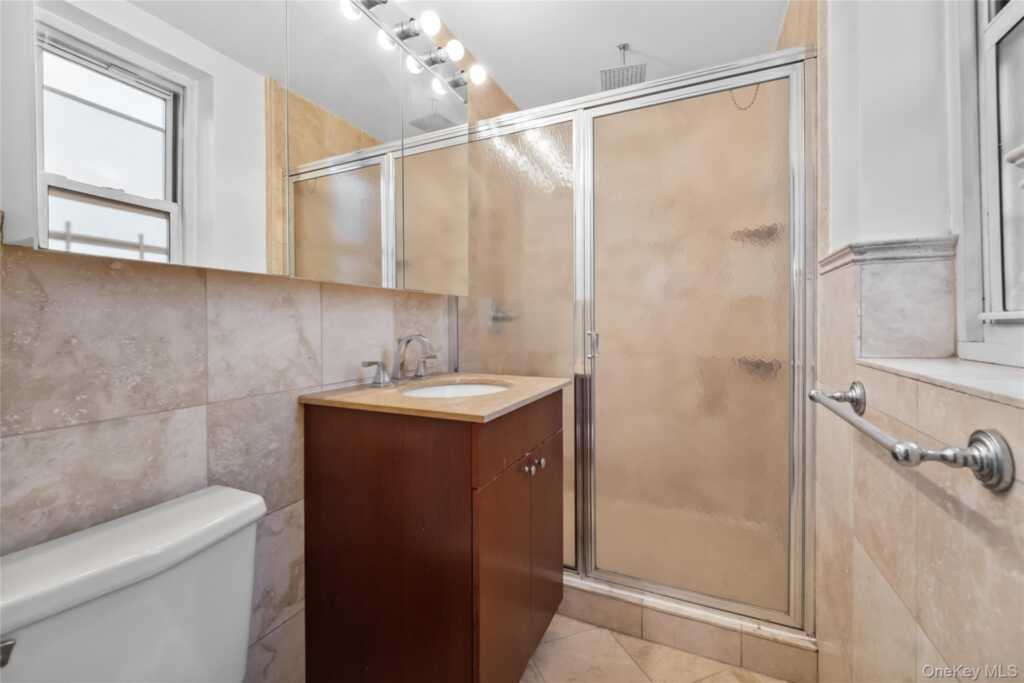 730 Pelham Road, Unit #4H, New Rochelle, NY 10805 - Photo 17 of 31