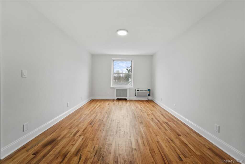 730 Pelham Road, Unit #4H, New Rochelle, NY 10805 - Photo 20 of 31