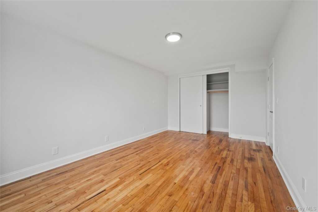 730 Pelham Road, Unit #4H, New Rochelle, NY 10805 - Photo 21 of 31