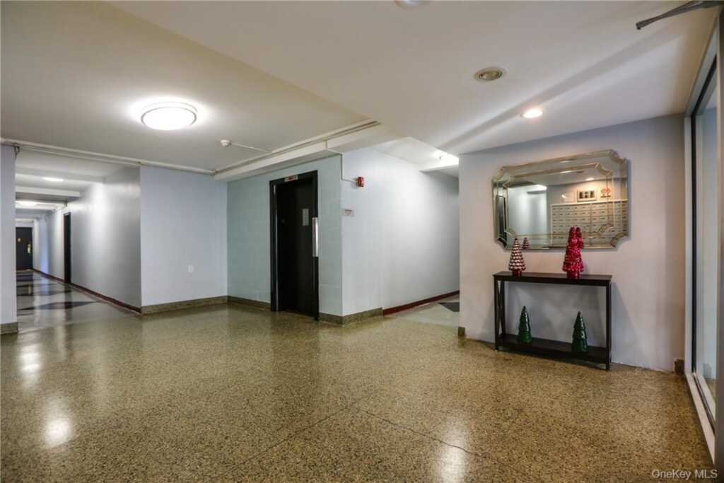 730 Pelham Road, Unit #4H, New Rochelle, NY 10805 - Photo 25 of 31