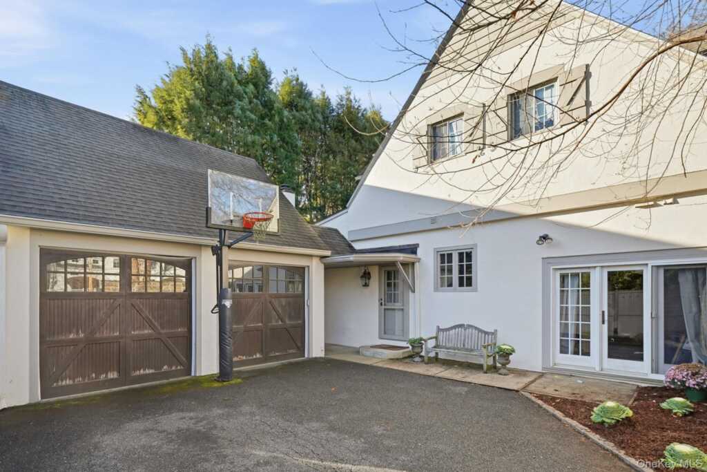 1 Oneida Street, Rye, NY 10580 - Photo 27 of 32