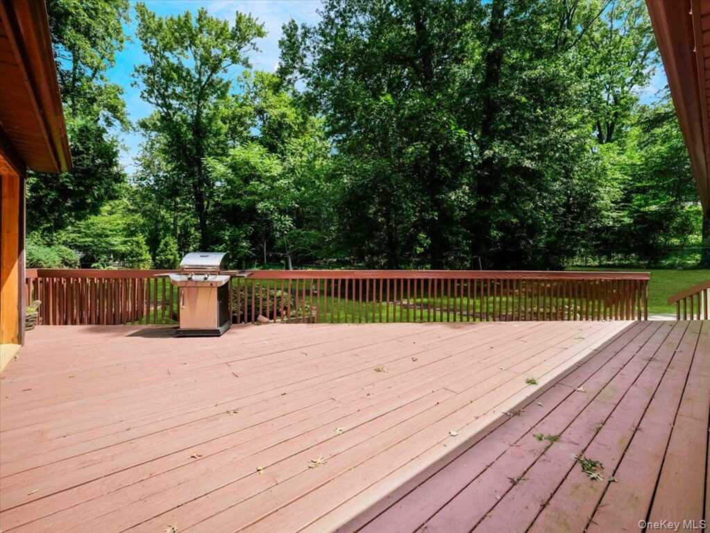 61 Rolling Ridge Road, New City, NY 10956 - Photo 45 of 47