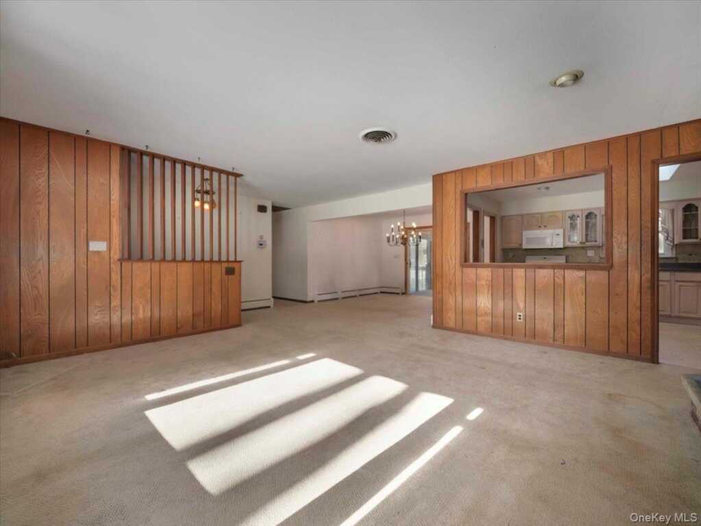 61 Rolling Ridge Road, New City, NY 10956 - Photo 6 of 42