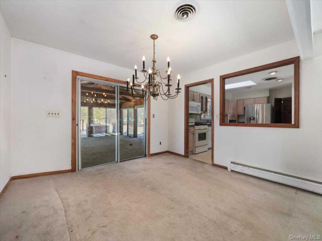 61 Rolling Ridge Road, New City, NY 10956 - Photo 9 of 42