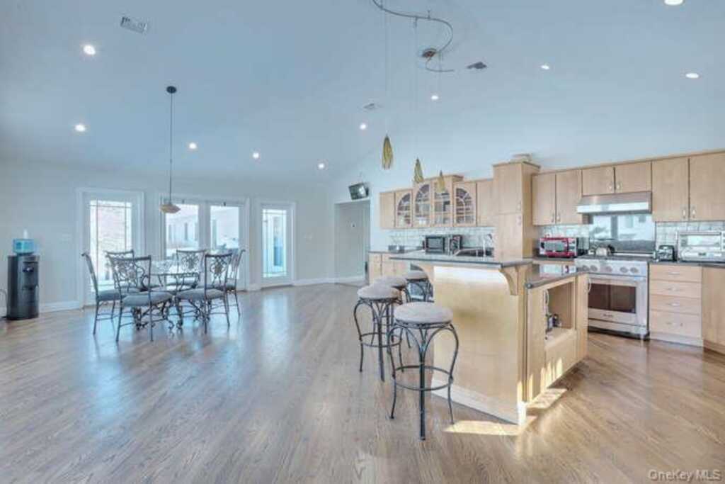 89 Spook Rock Road, Suffern, NY 10901 - Photo 14 of 42