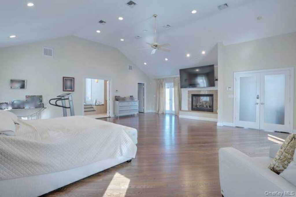 89 Spook Rock Road, Suffern, NY 10901 - Photo 18 of 42