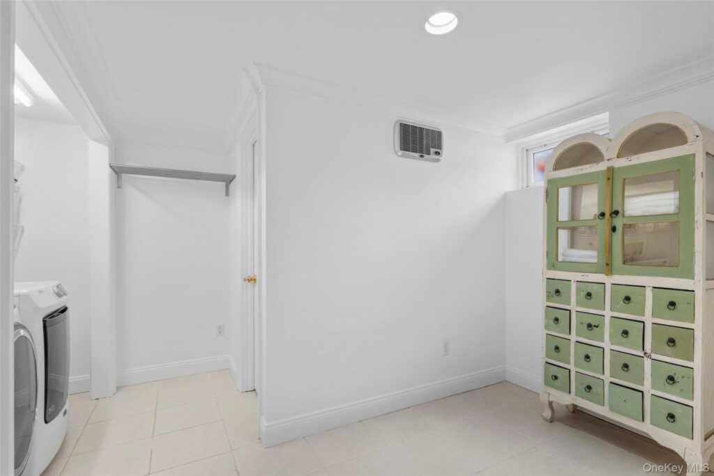 37 Barlow Lane, Rye, NY 10580 - Photo 23 of 40