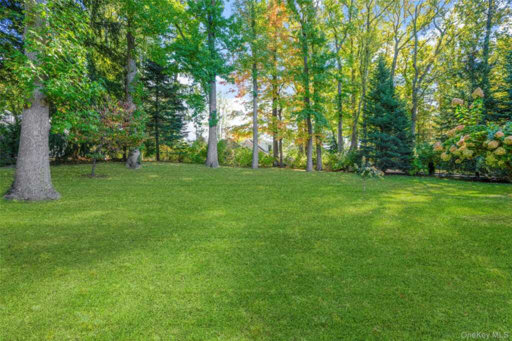 37 Barlow Lane, Rye, NY 10580 - Photo 28 of 40