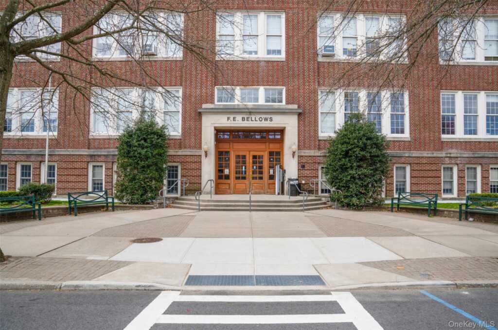 37 Barlow Lane, Rye, NY 10580 - Photo 36 of 40