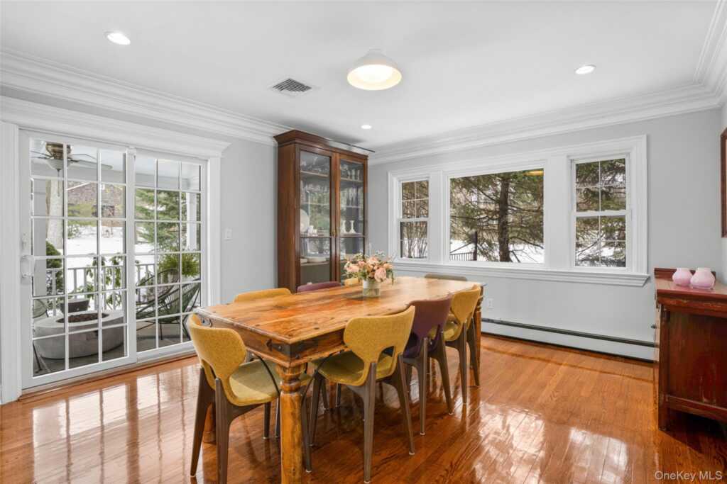 37 Barlow Lane, Rye, NY 10580 - Photo 7 of 40