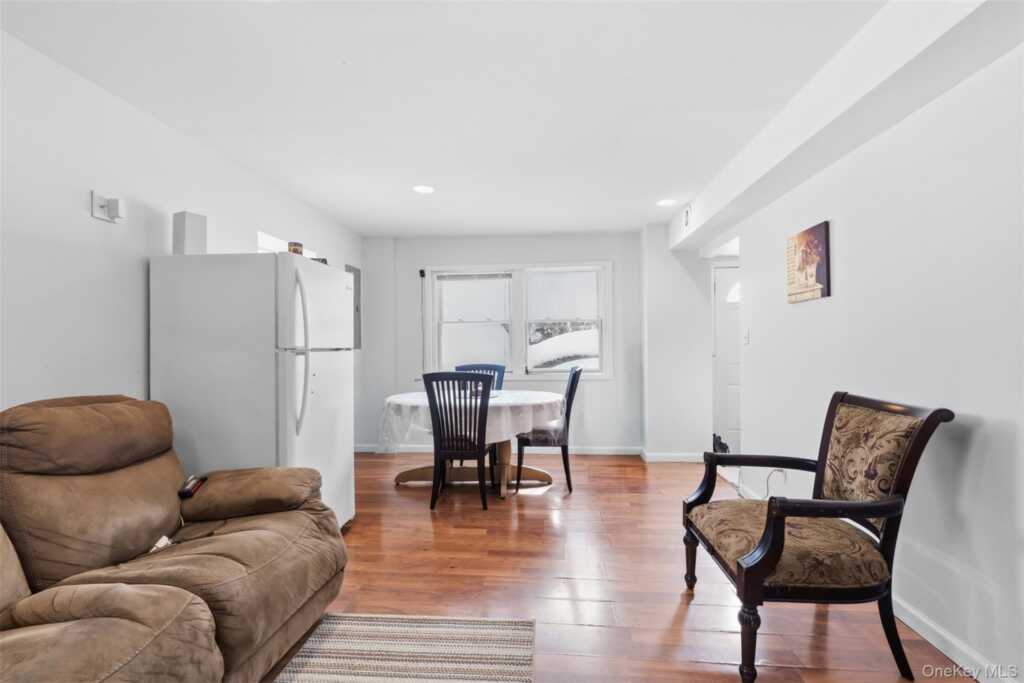 153 S Pascack Road, Nanuet, NY 10954 - Photo 14 of 29