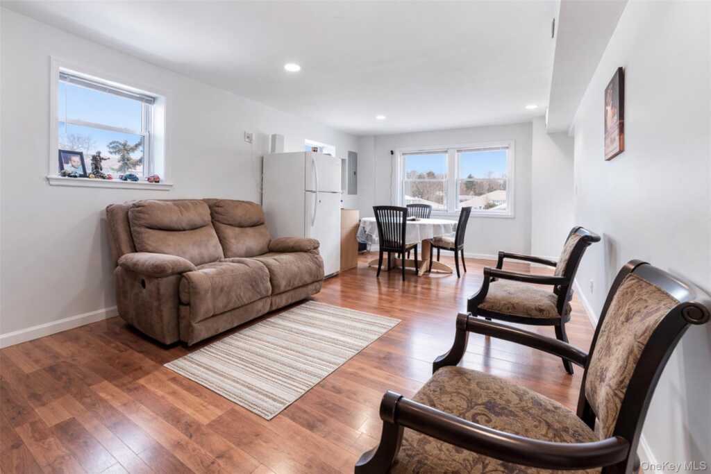 153 S Pascack Road, Nanuet, NY 10954 - Photo 15 of 29