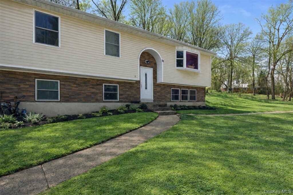 153 S Pascack Road, Nanuet, NY 10954 - Photo 27 of 29