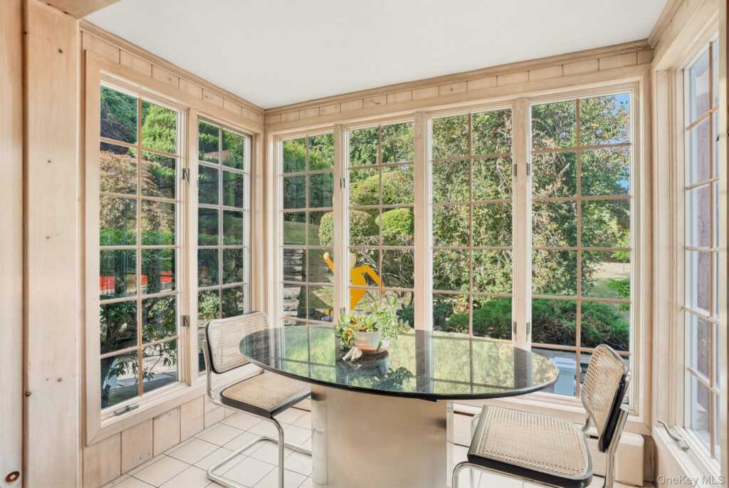 162 Kirby Lane, Rye, NY 10580 - Photo 12 of 23