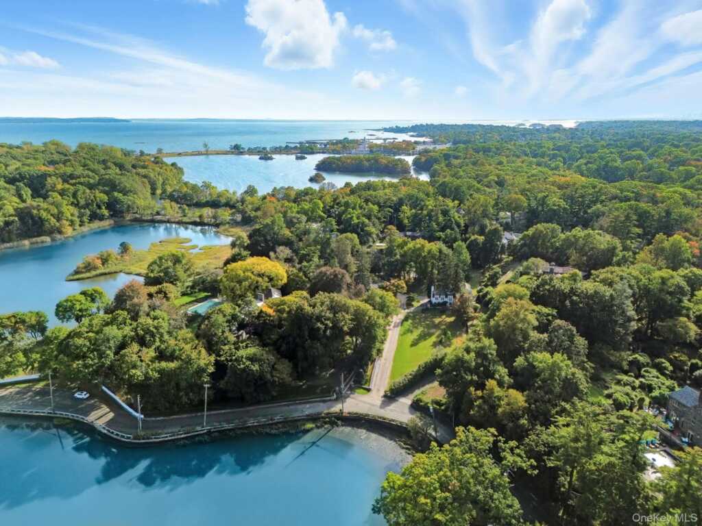 162 Kirby Lane, Rye, NY 10580 - Photo 3 of 23