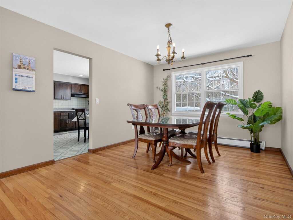 36 E Mayer Drive, Suffern, NY 10901 - Photo 13 of 43