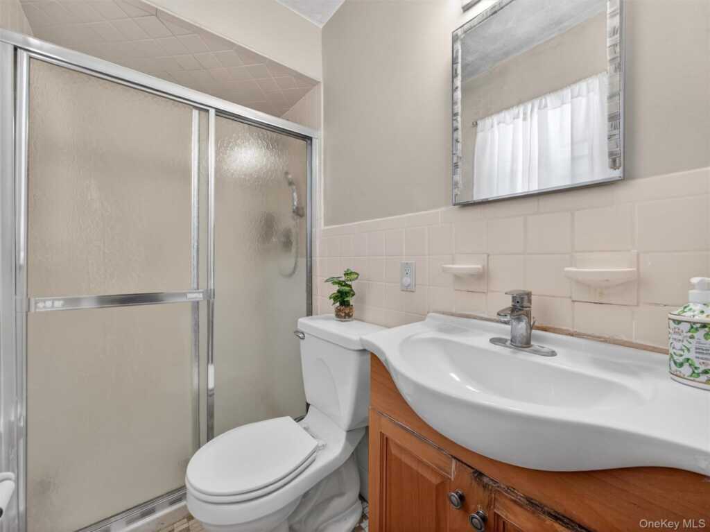 36 E Mayer Drive, Suffern, NY 10901 - Photo 20 of 43