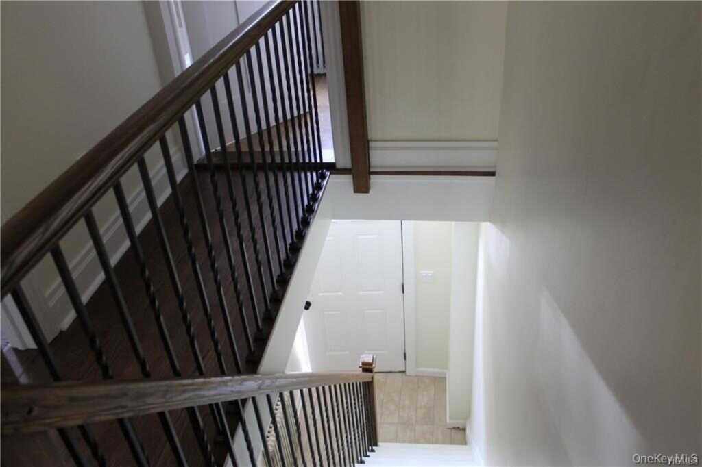 190 Main Street, Unit #2A, Nyack, NY 10960 - Photo 3 of 17