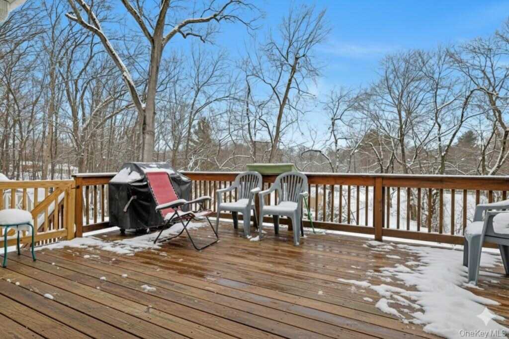 42 Briarwood Drive, New City, NY 10956 - Photo 27 of 28