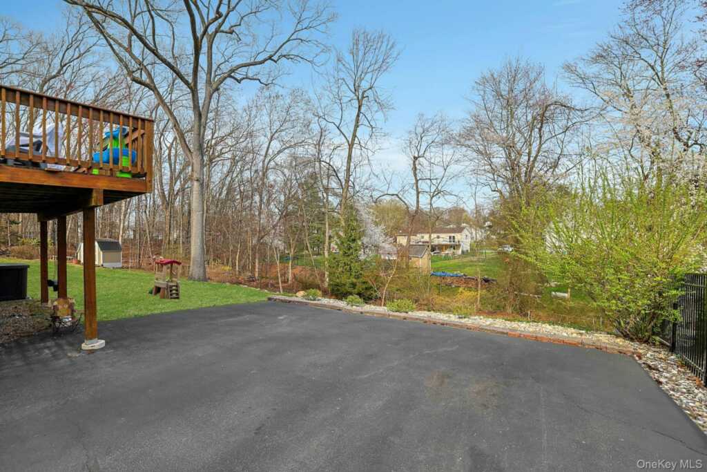 42 Briarwood Drive, New City, NY 10956 - Photo 31 of 32