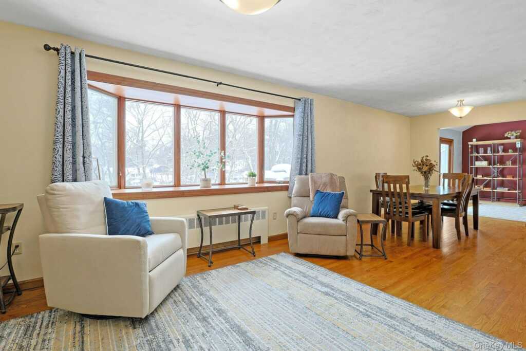 42 Briarwood Drive, New City, NY 10956 - Photo 6 of 28