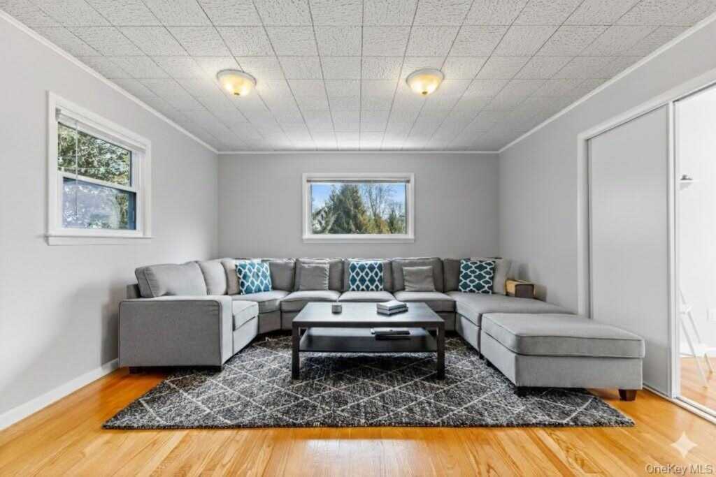 15 Meadow Place, Rye, NY 10580 - Photo 15 of 40