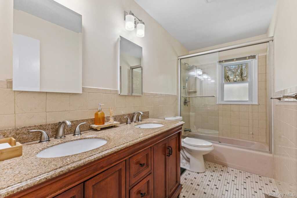 15 Meadow Place, Rye, NY 10580 - Photo 20 of 40