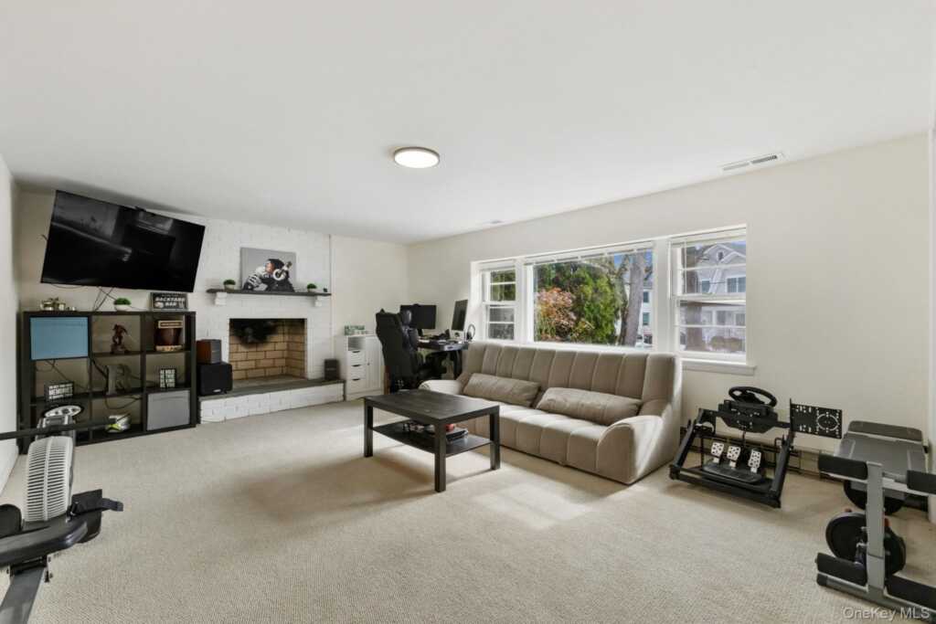 15 Meadow Place, Rye, NY 10580 - Photo 26 of 40