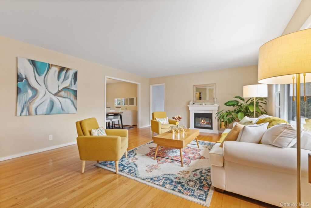 15 Meadow Place, Rye, NY 10580 - Photo 3 of 40