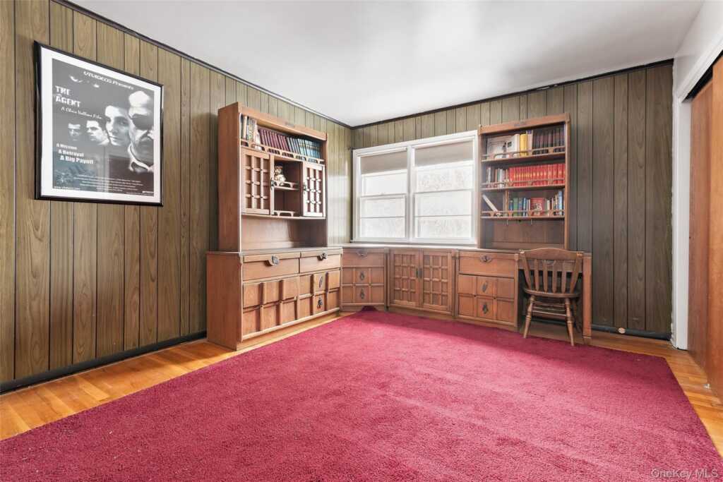 20 Old Farm Road, New Rochelle, NY 10583 - Photo 27 of 40