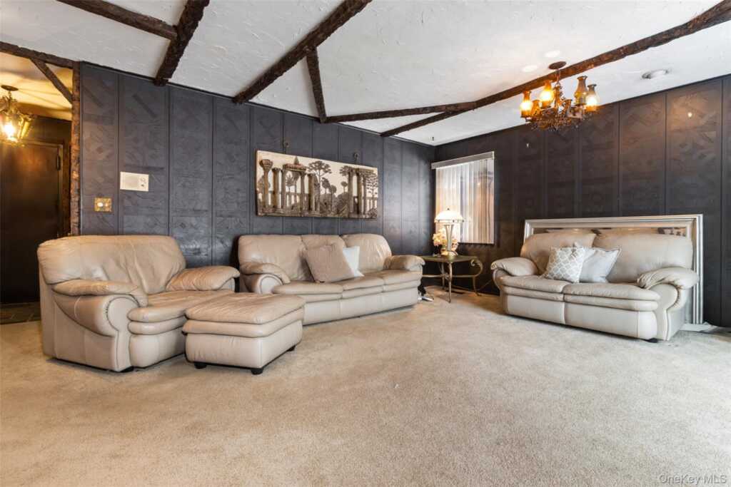 20 Old Farm Road, New Rochelle, NY 10583 - Photo 32 of 40