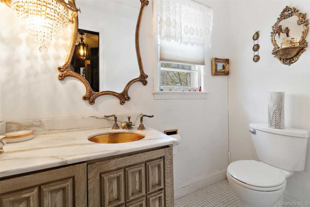 20 Old Farm Road, New Rochelle, NY 10583 - Photo 33 of 40