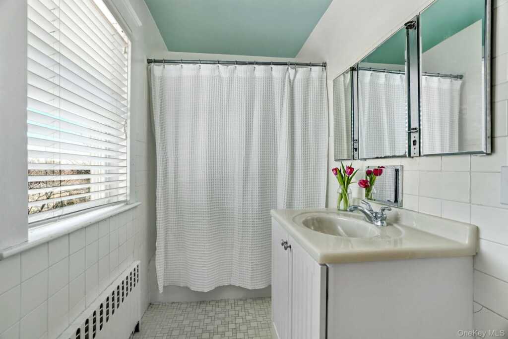 5 Lafayette Drive, Rye, NY 10573 - Photo 21 of 33