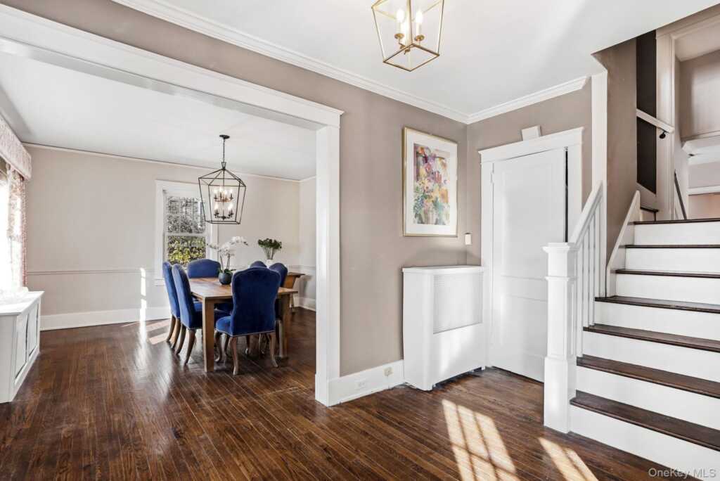 5 Lafayette Drive, Rye, NY 10573 - Photo 3 of 33