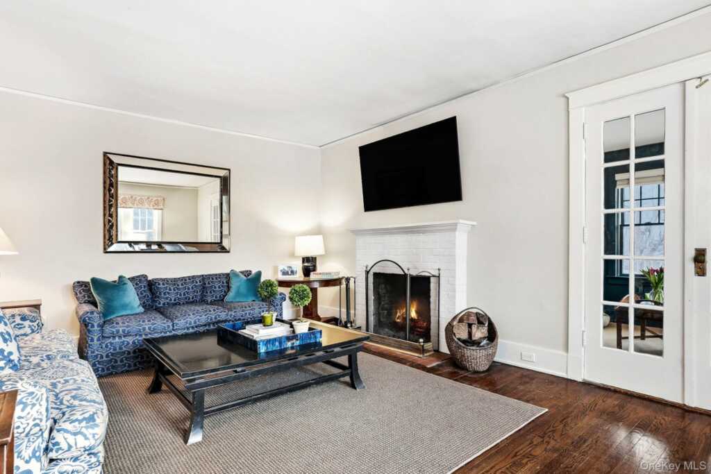 5 Lafayette Drive, Rye, NY 10573 - Photo 5 of 33