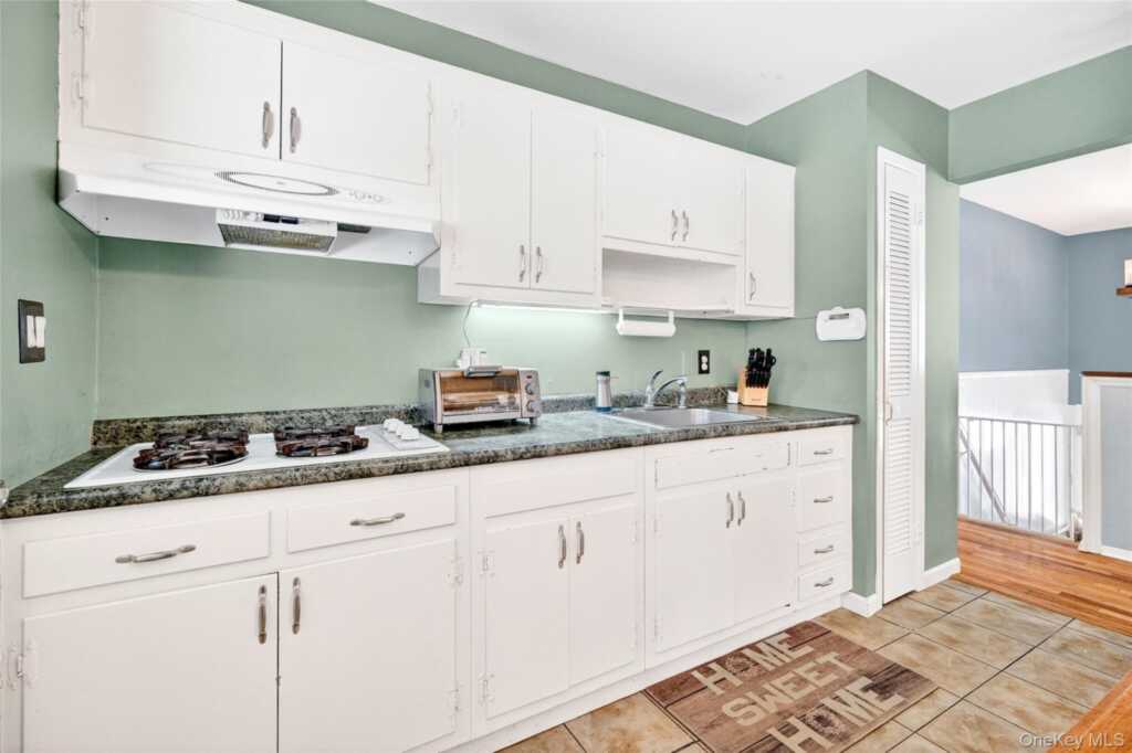 125 Cedar Flats Road, Stony Point, NY 10980 - Photo 13 of 48