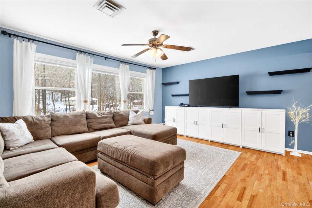 125 Cedar Flats Road, Stony Point, NY 10980 - Photo 5 of 48