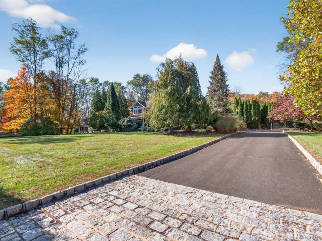 3 Cutler Court, Suffern, NY 10901 - Photo 3 of 47