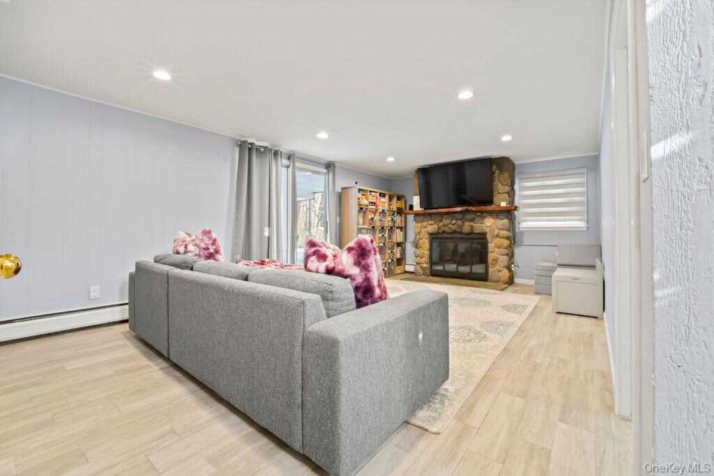 10 Cottage Lane, Suffern, NY 10901 - Photo 21 of 38