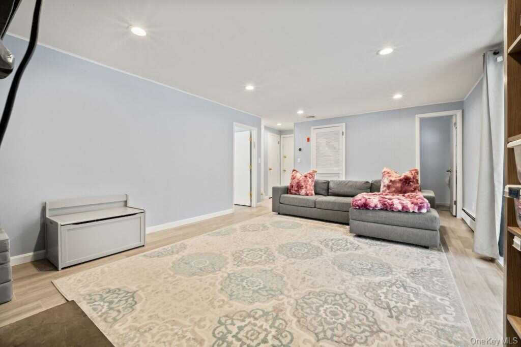 10 Cottage Lane, Suffern, NY 10901 - Photo 22 of 38