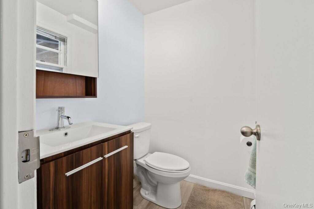 10 Cottage Lane, Suffern, NY 10901 - Photo 24 of 38