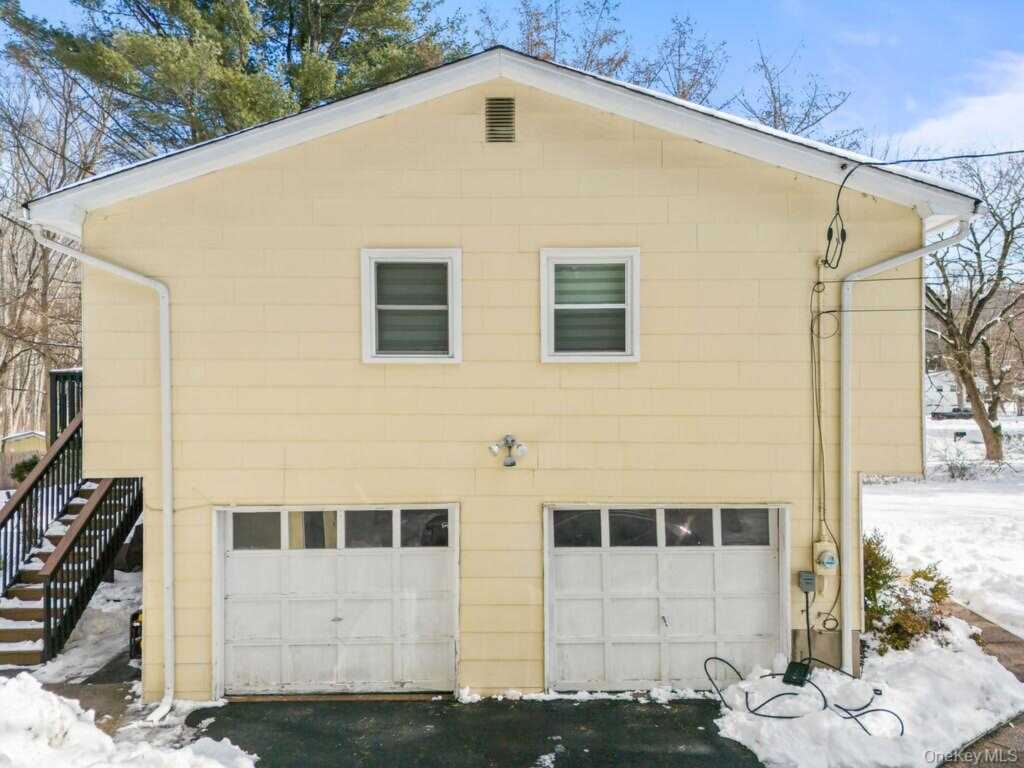 10 Cottage Lane, Suffern, NY 10901 - Photo 28 of 38