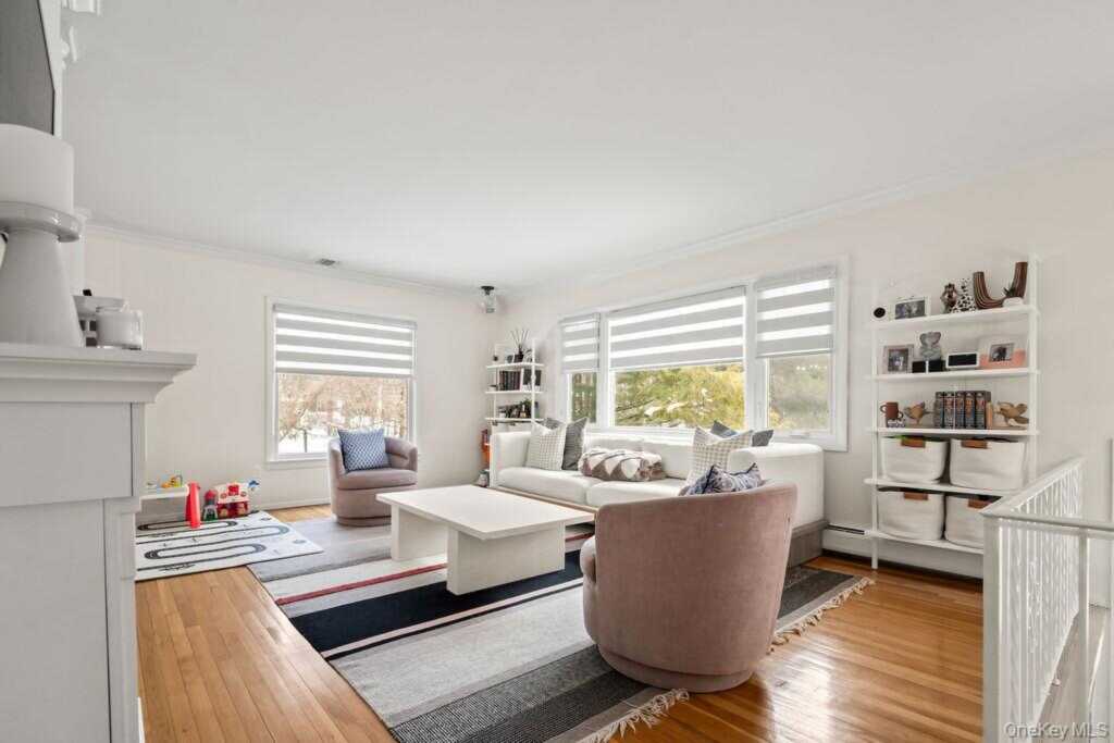 10 Cottage Lane, Suffern, NY 10901 - Photo 6 of 38