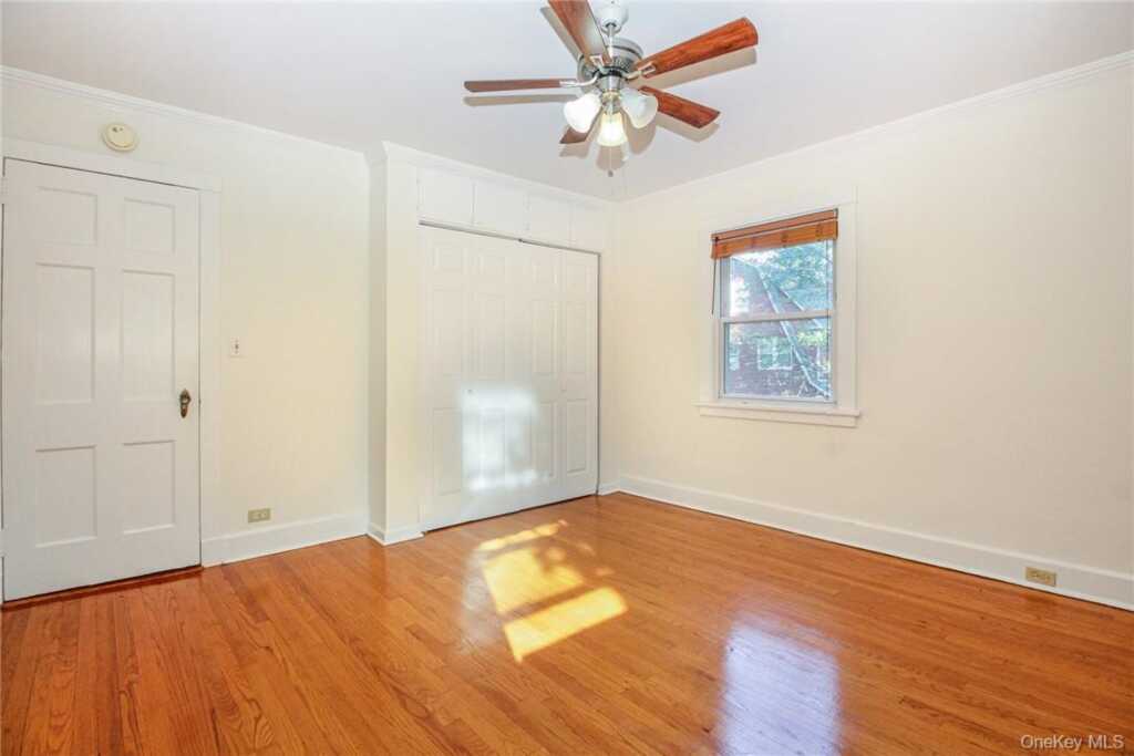 237 Coligni Avenue, New Rochelle, NY 10801 - Photo 15 of 36