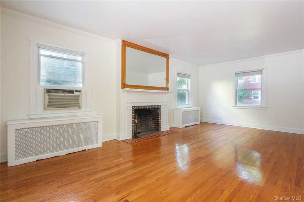 237 Coligni Avenue, New Rochelle, NY 10801 - Photo 2 of 36