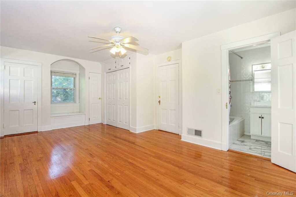 237 Coligni Avenue, New Rochelle, NY 10801 - Photo 23 of 36