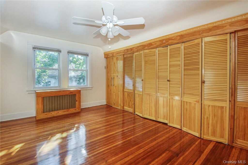 237 Coligni Avenue, New Rochelle, NY 10801 - Photo 24 of 36